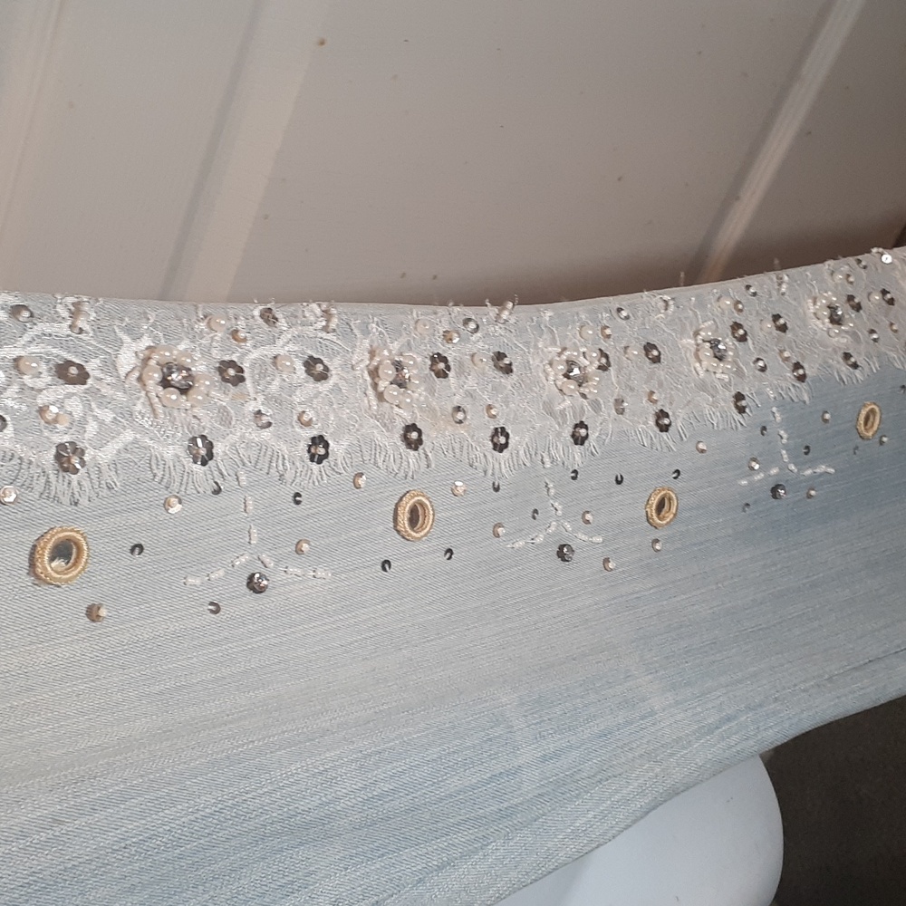 Sport & Casual Style Heavily beaded & embellished ladies Jeans. VG cond BLING! - Picture 5 of 16
